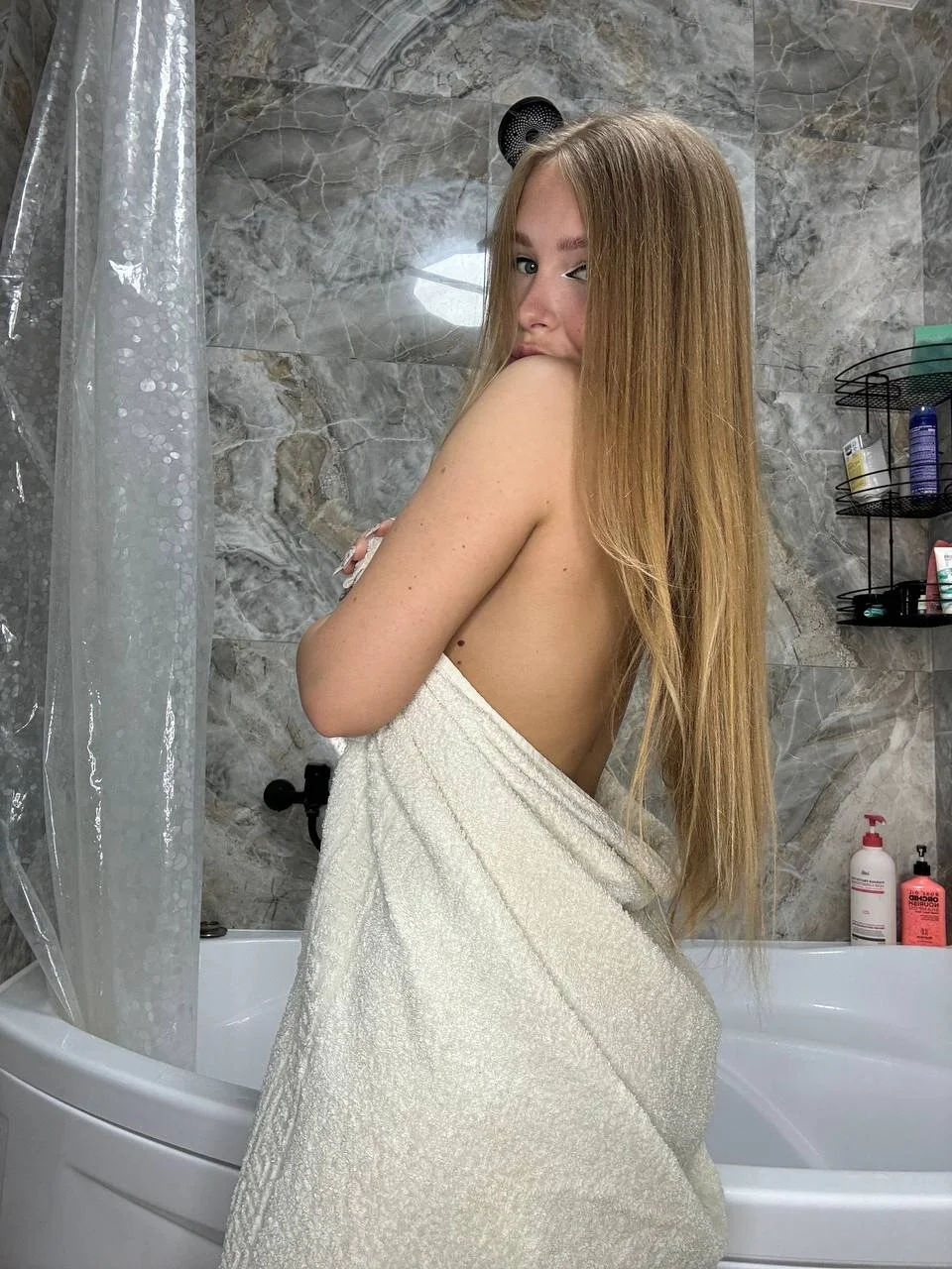 XXX Porn Photo of Nude Liza_risky 10