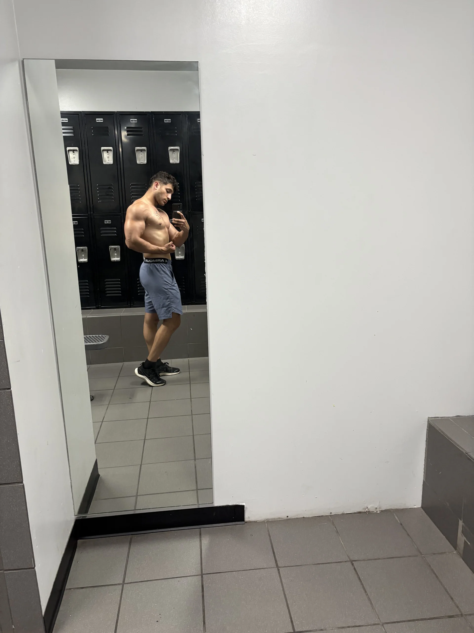 XXX Porn Photo of Nude apolo_strange 26