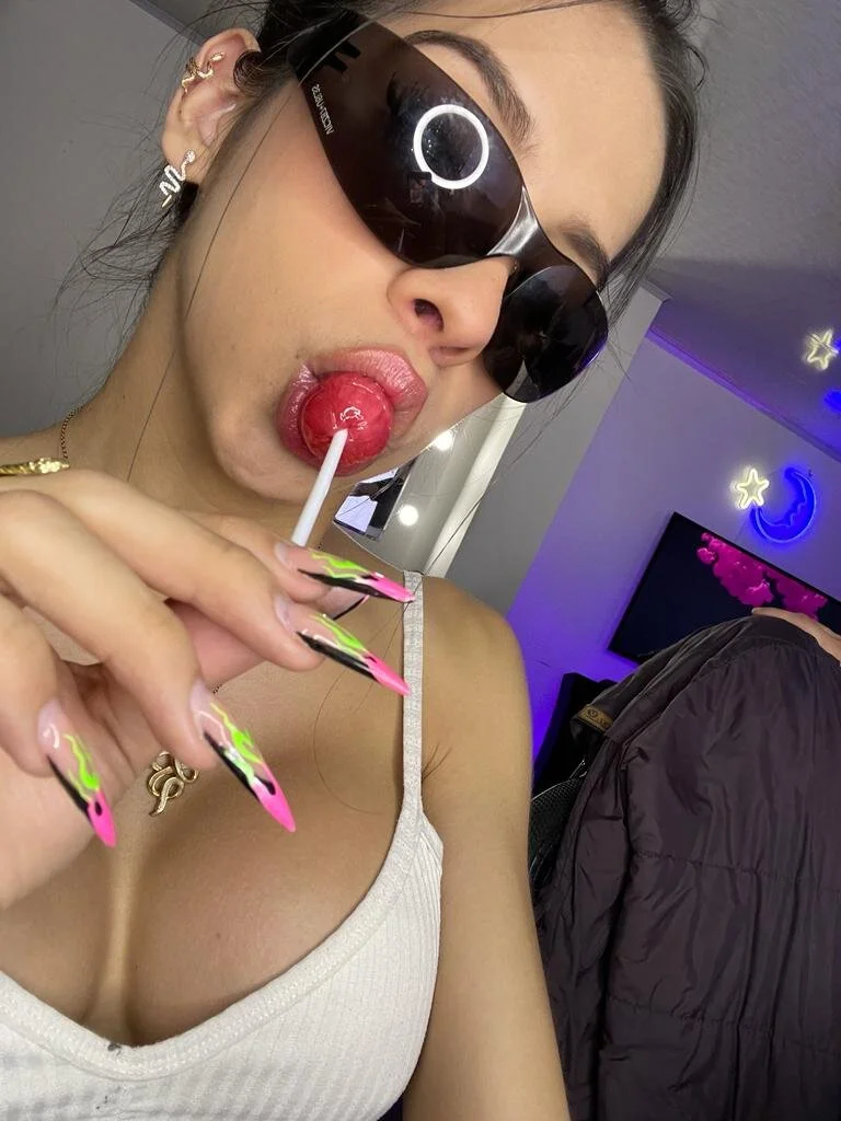 XXX Porn Photo of Nude johedija 25