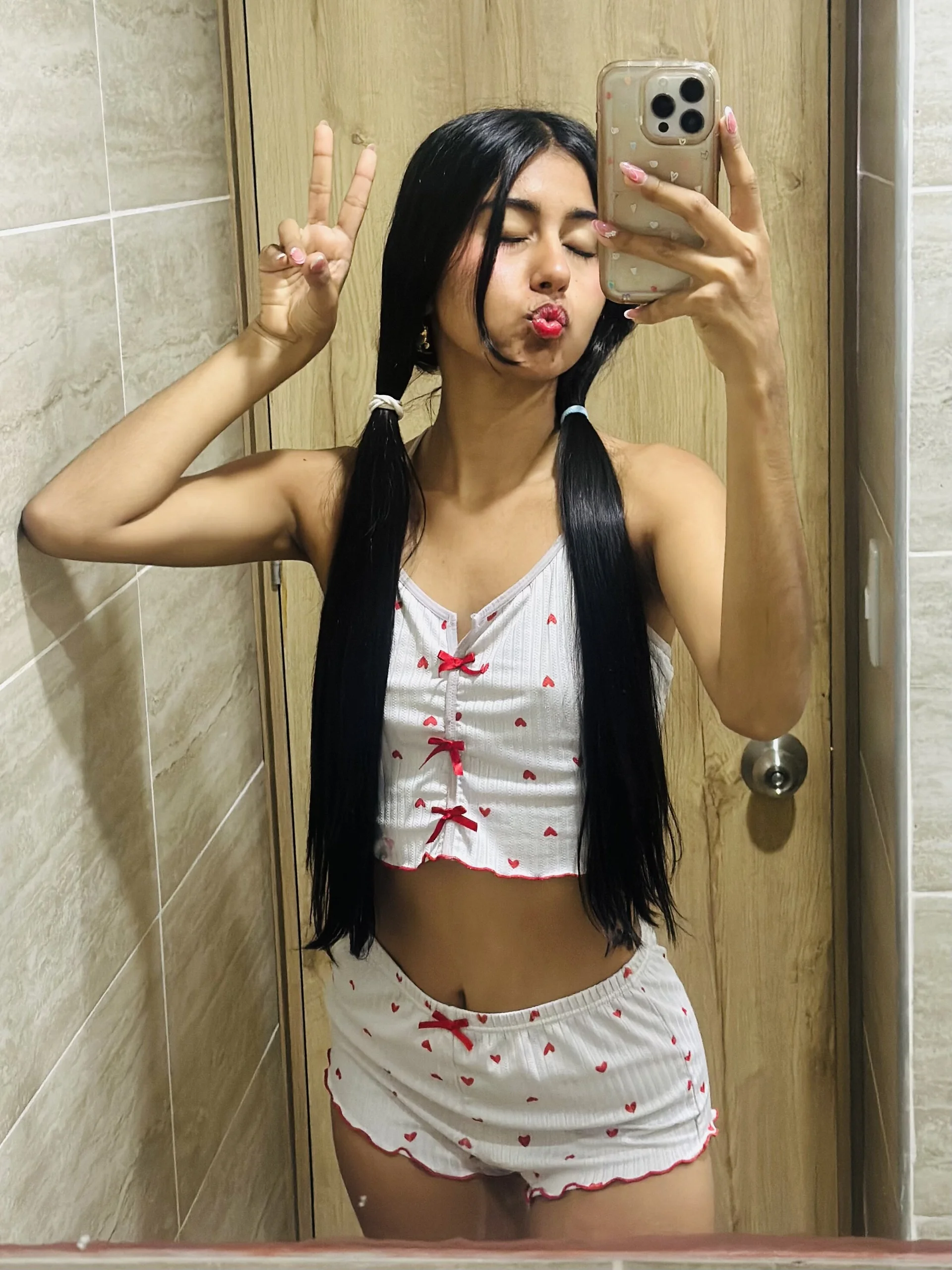 XXX Porn Photo of Nude skinny_little18 9