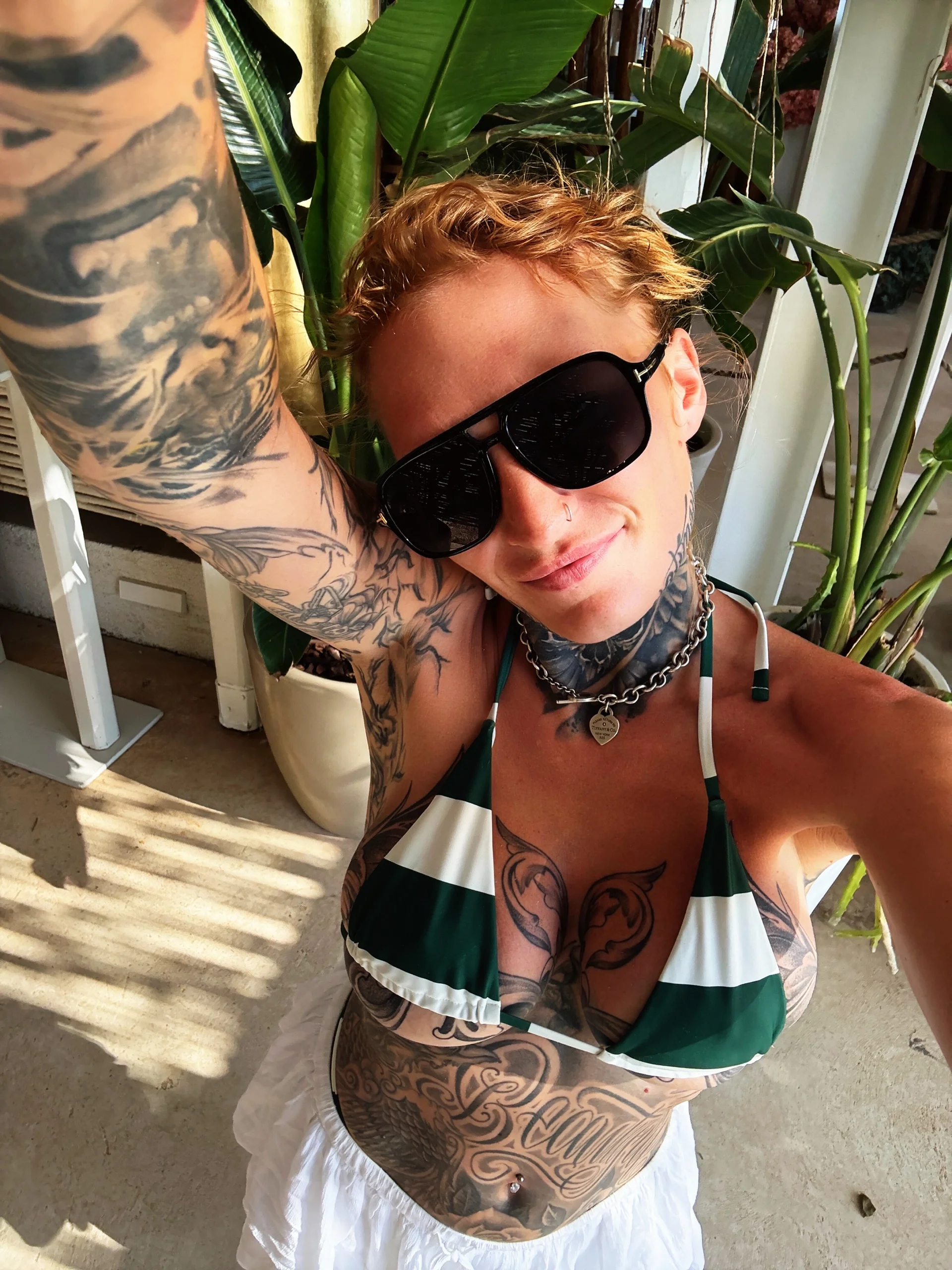 XXX Porn Photo of Nude redNatified 13