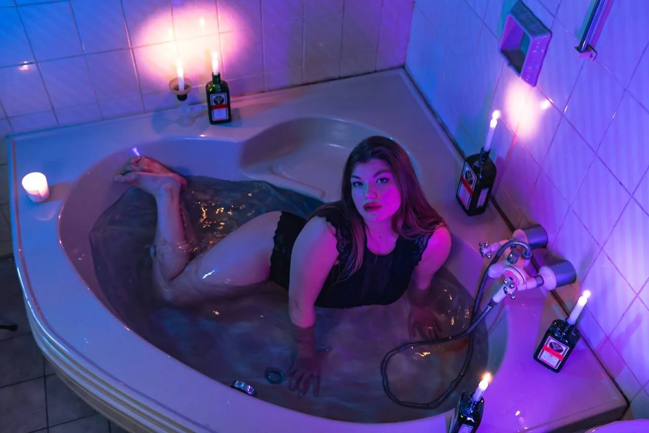 XXX Porn Photo of Nude oh_adaline 13