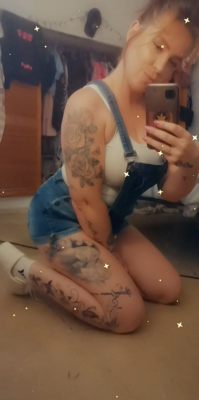XXX Porn Photo of Nude MuckyMILF 12