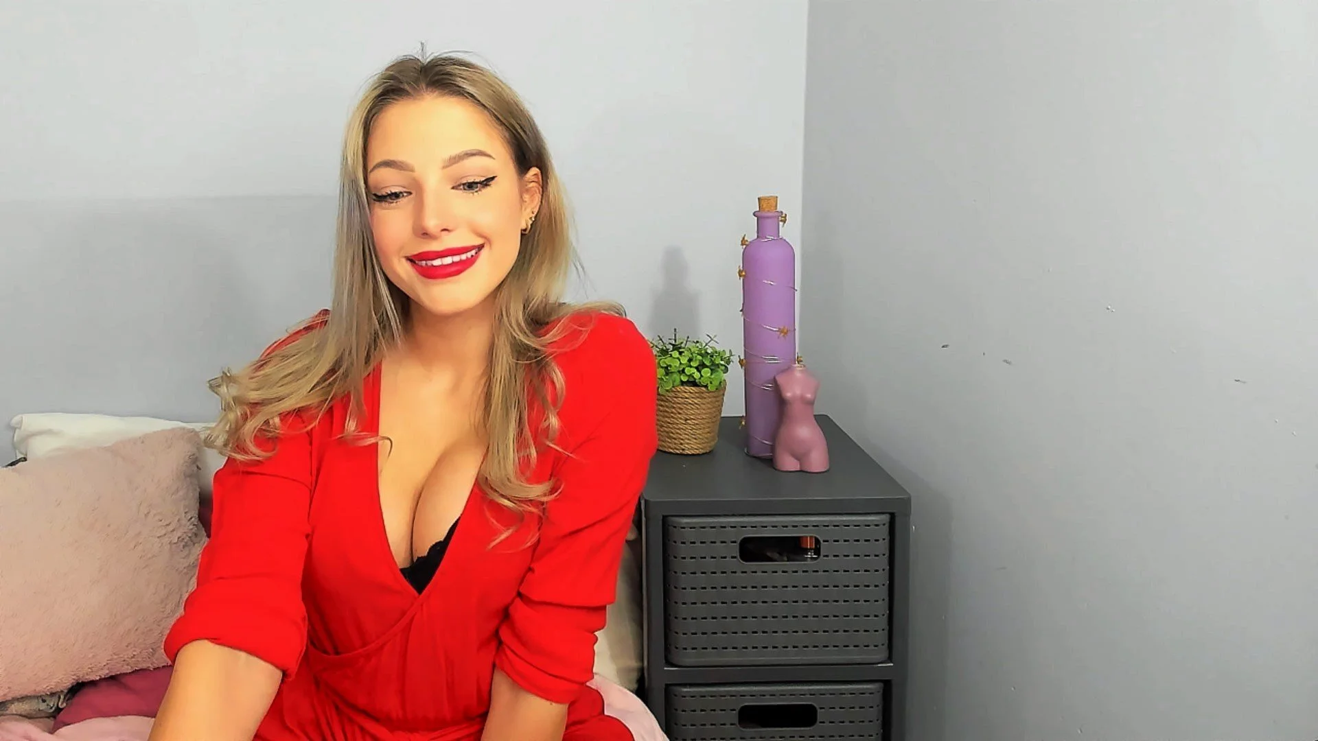 XXX Porn Photo of Nude LilyBlondee 6