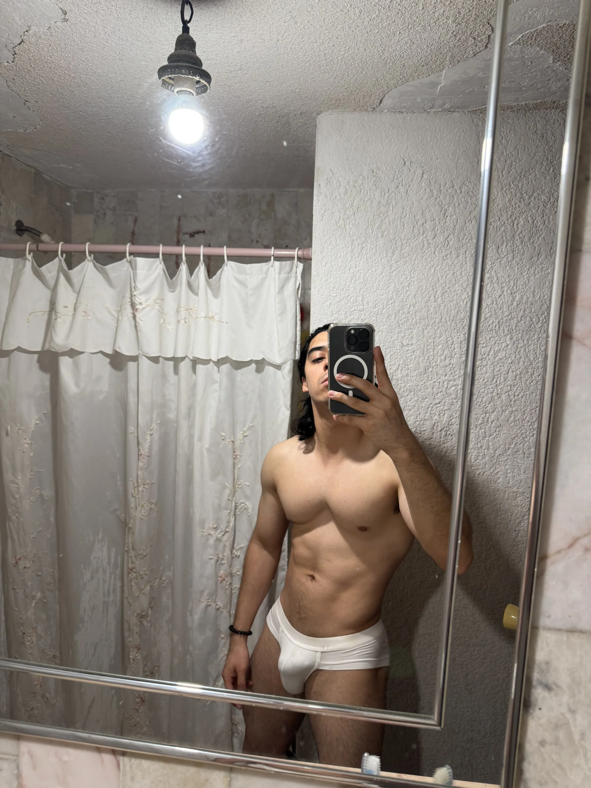 XXX Porn Photo of Nude Papiluis96 1
