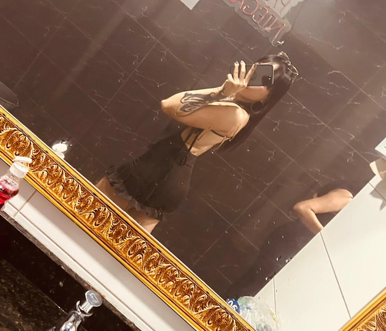 XXX Porn Photo of Nude DaphneHarrison 5
