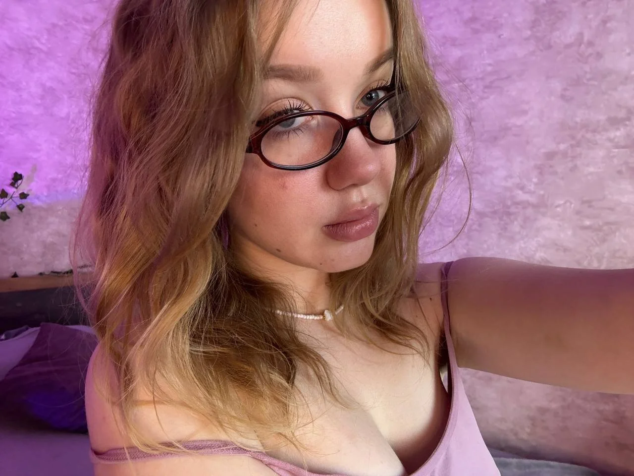 XXX Porn Photo of Nude cutiemia0 2