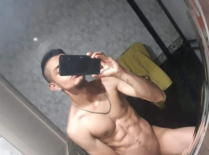 XXX Porn Photo of Nude ares_grey23 2
