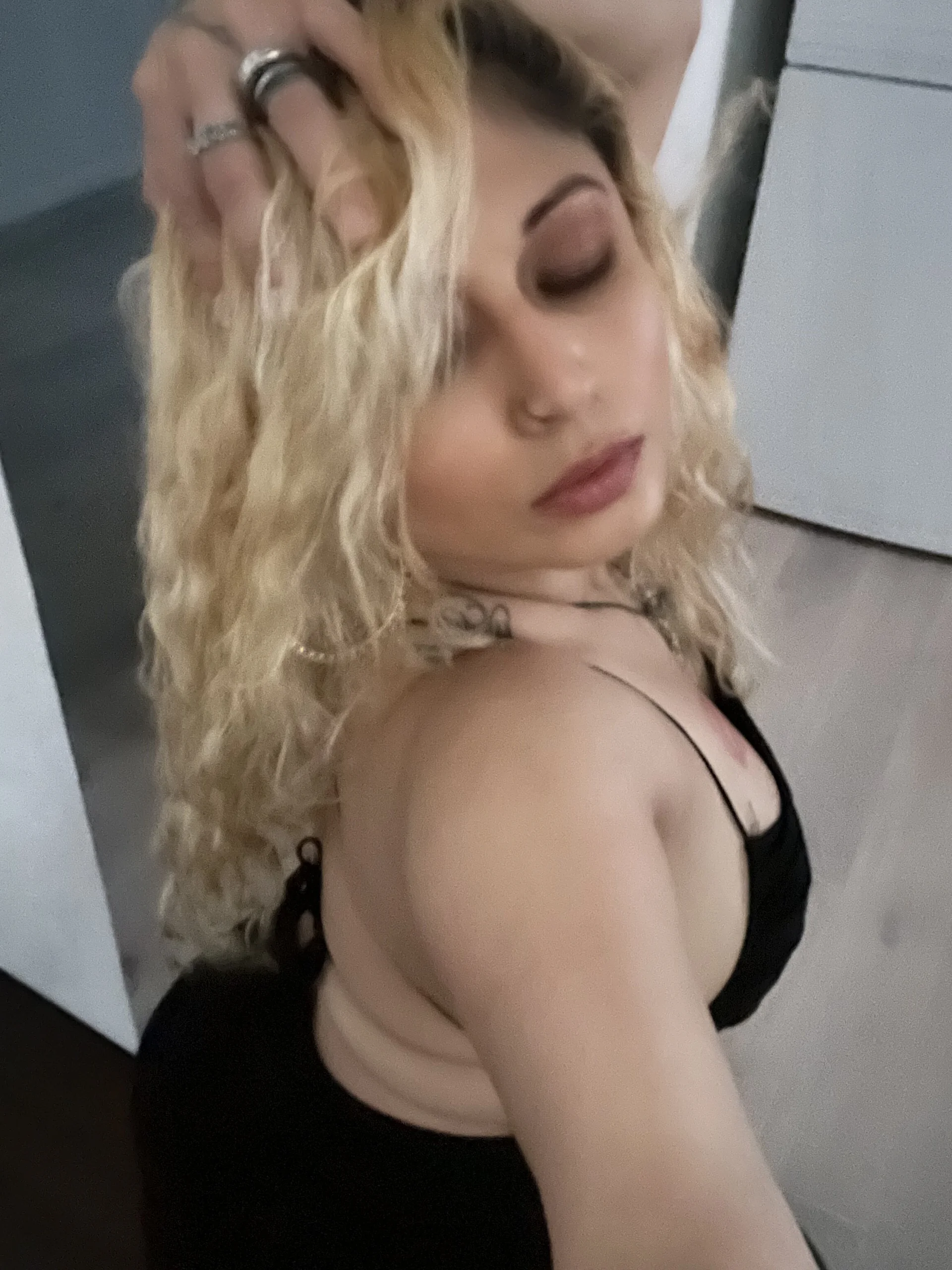 XXX Porn Photo of Nude queenofheartshabibi 4