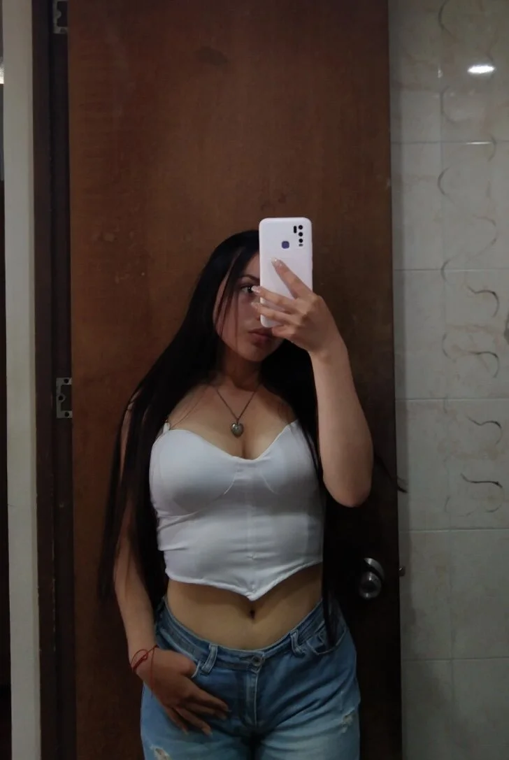 XXX Porn Photo of Nude amelia_hall 9