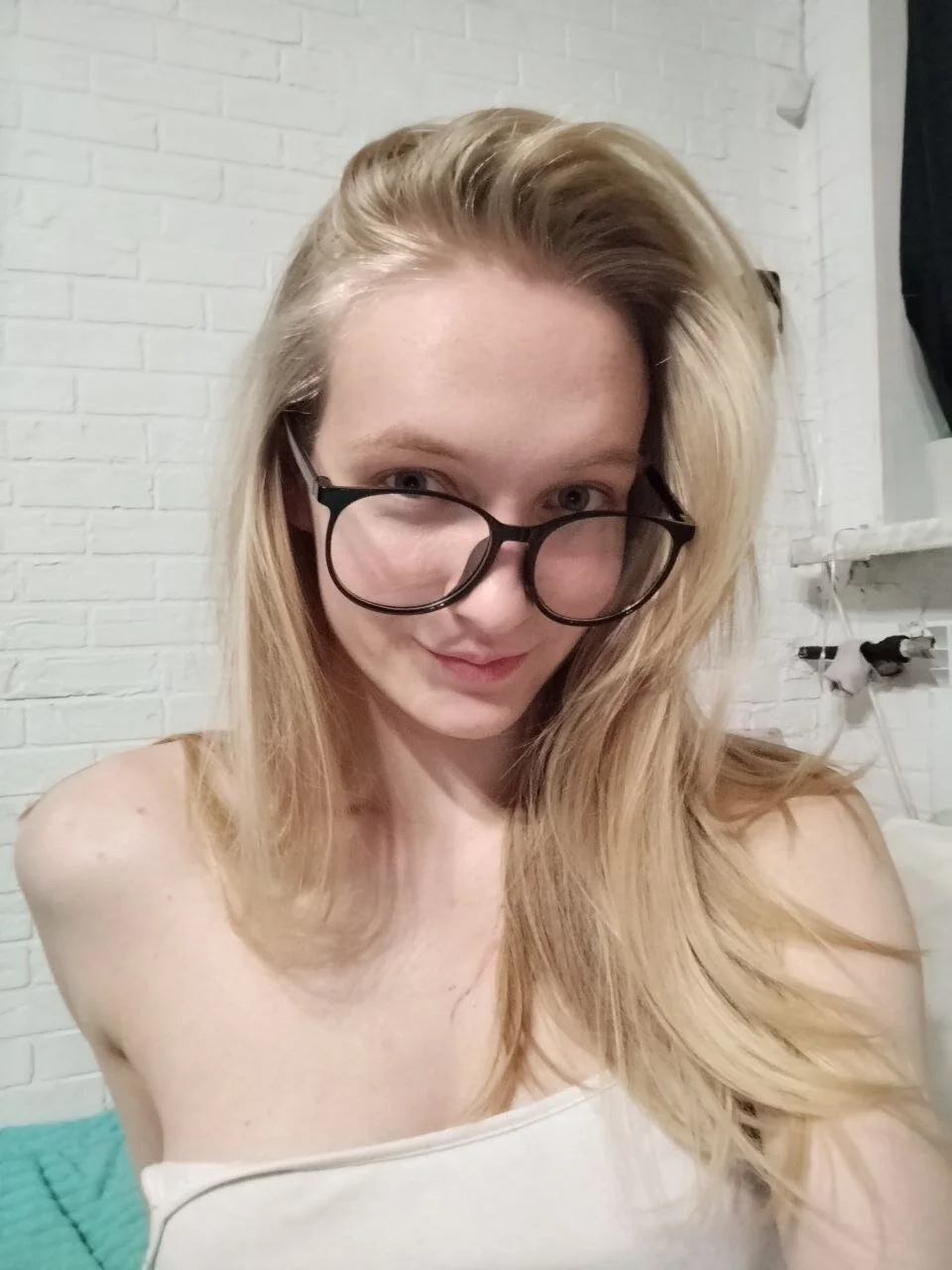 XXX Porn Photo of Nude Angel-Alex 2