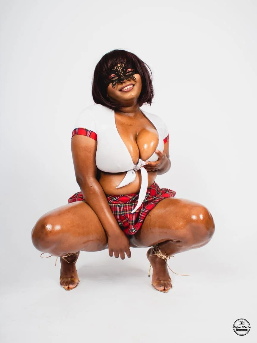 XXX Porn Photo of Nude Exxoticaa 6