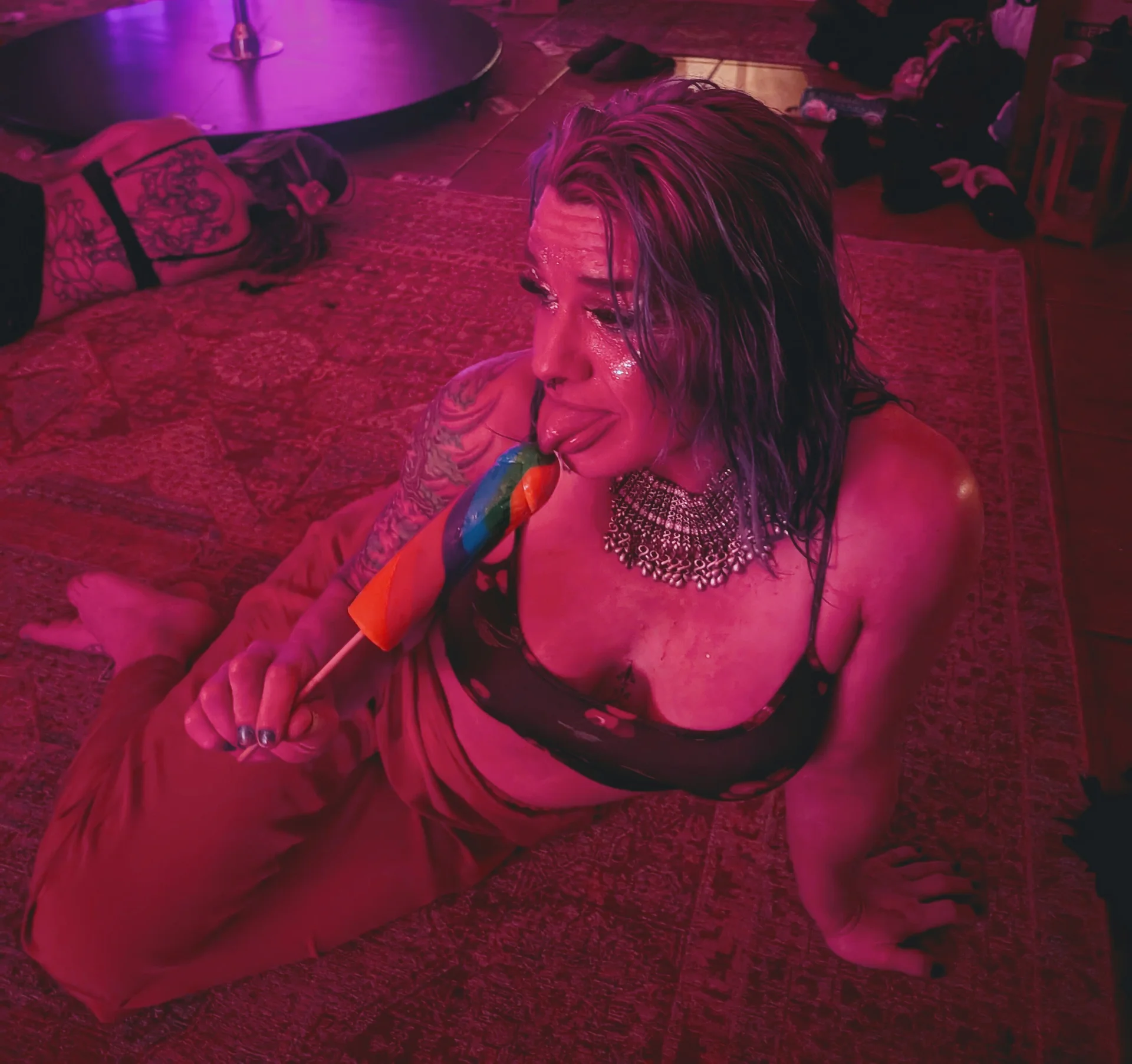 XXX Porn Photo of Nude Neon_Muse 17