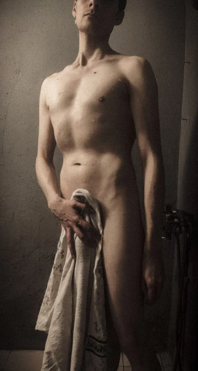 XXX Porn Photo of Nude DamVin 5