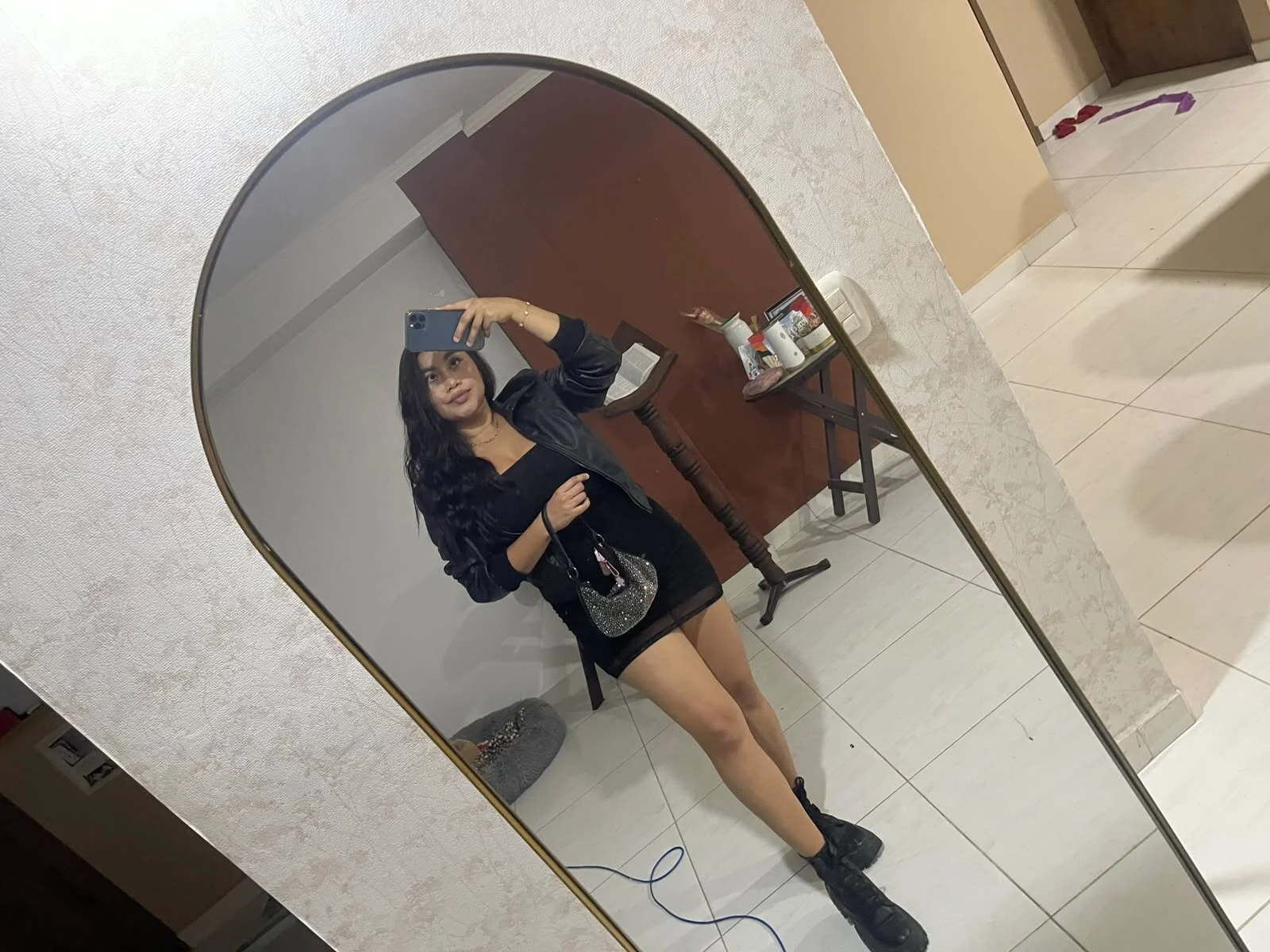 XXX Porn Photo of Nude baddlygirlXXX 4