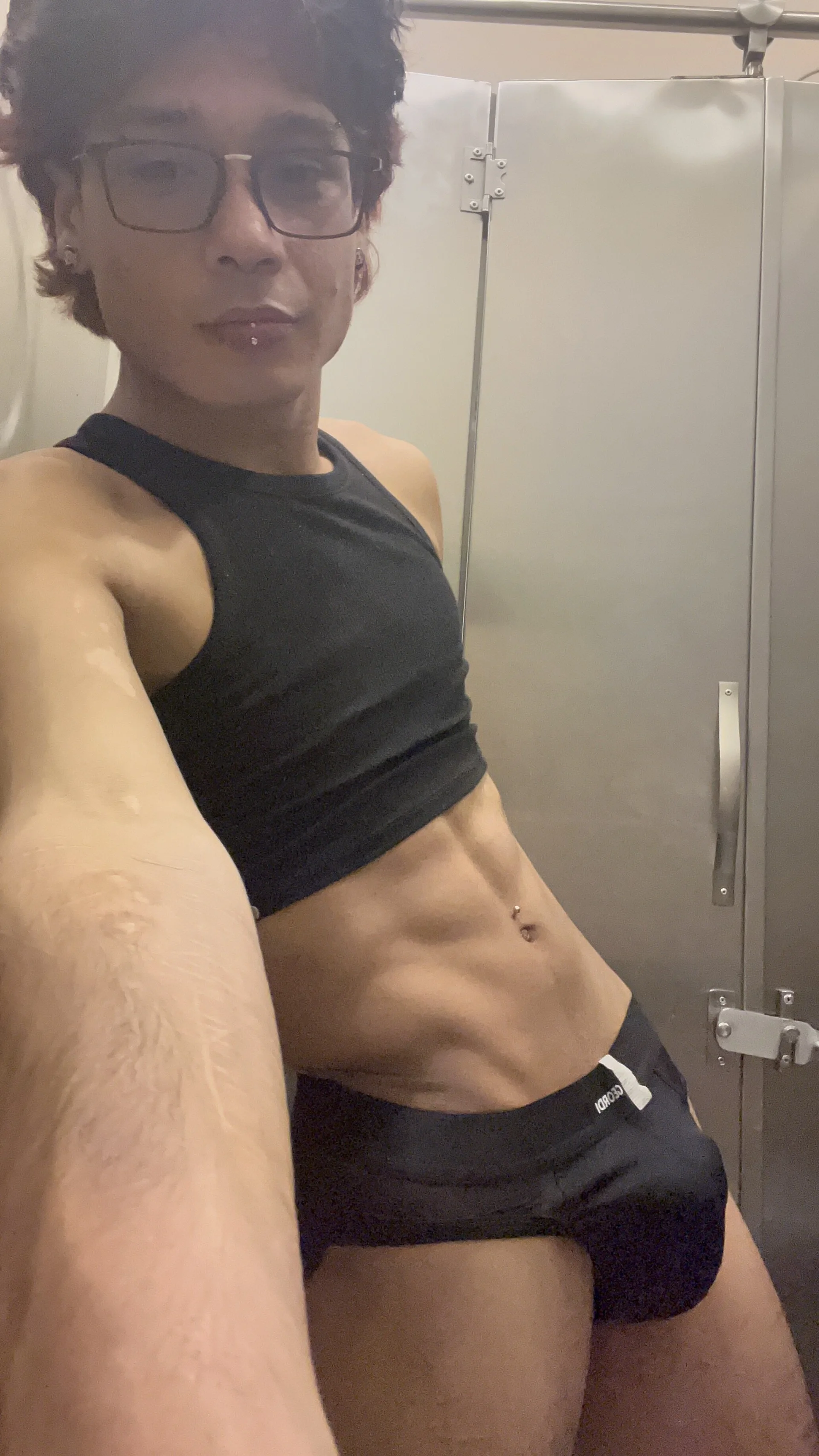 XXX Porn Photo of Nude ronald_thompson20 5