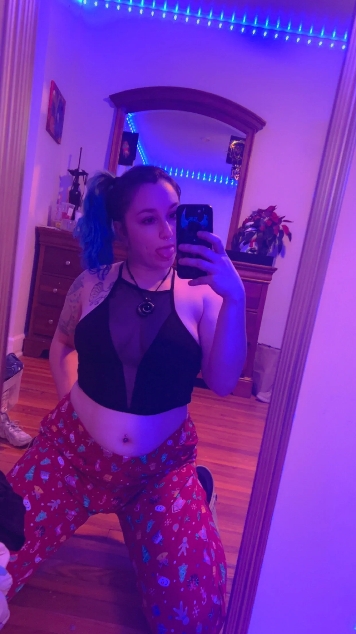XXX Porn Photo of Nude oliviahazee 27