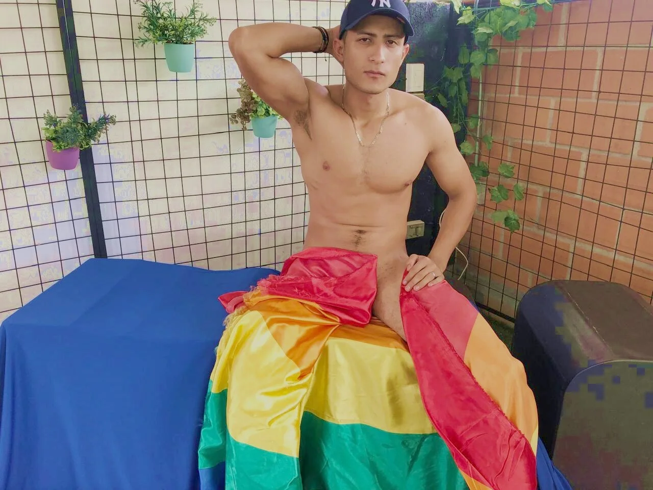 XXX Porn Photo of Nude pepe_joness 22