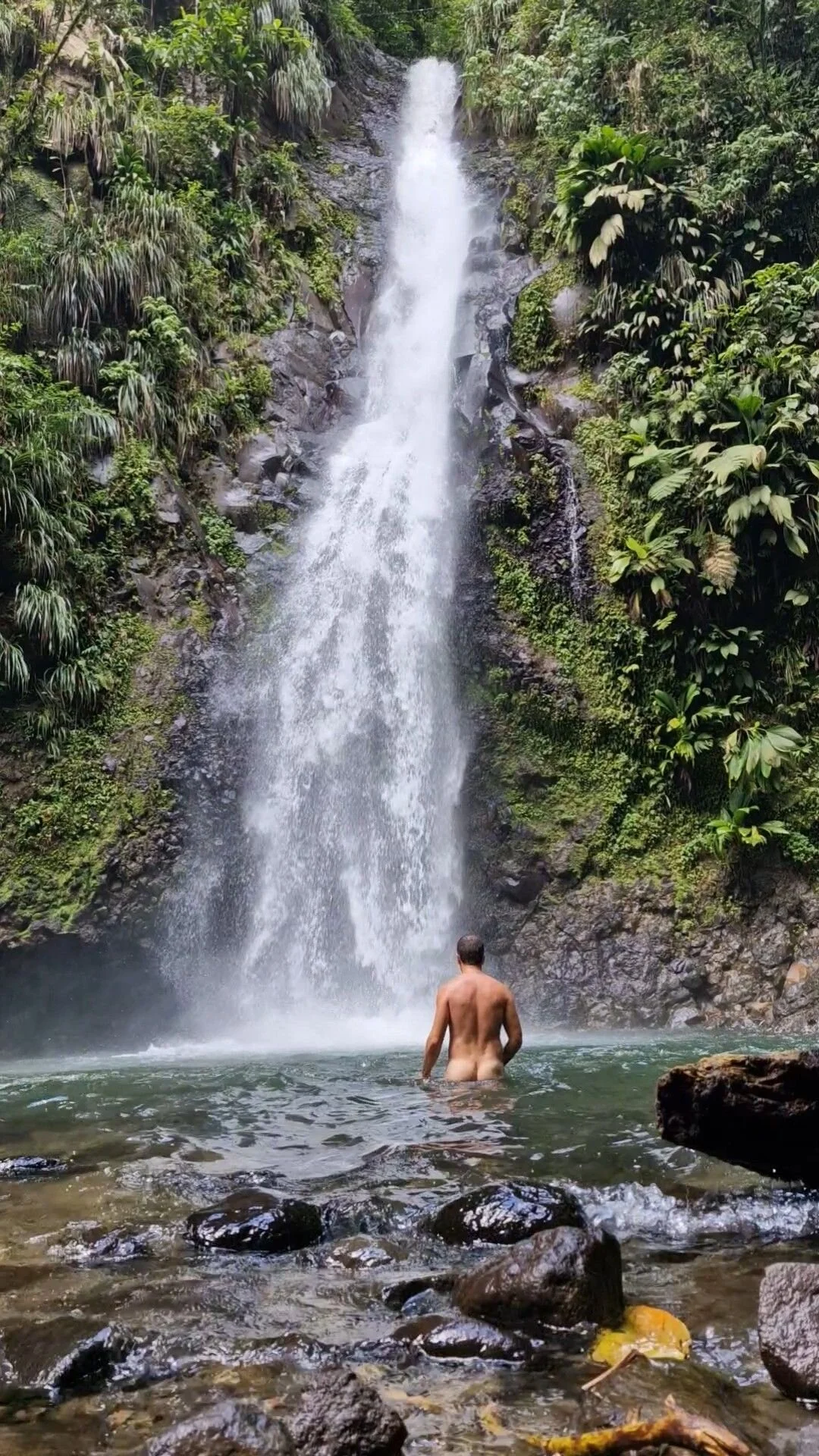 XXX Porn Photo of Nude thenakedtraveler 4