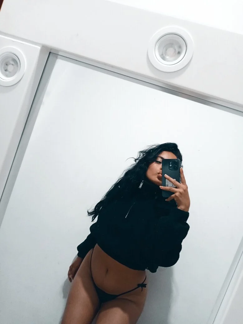 XXX Porn Photo of Nude BIANCACOLLINNS 5