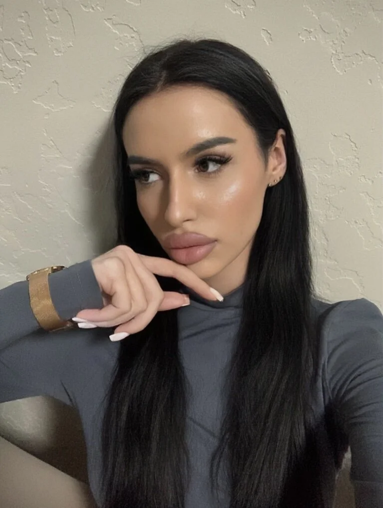 XXX Porn Photo of Nude Snow_WhiteeeX 12