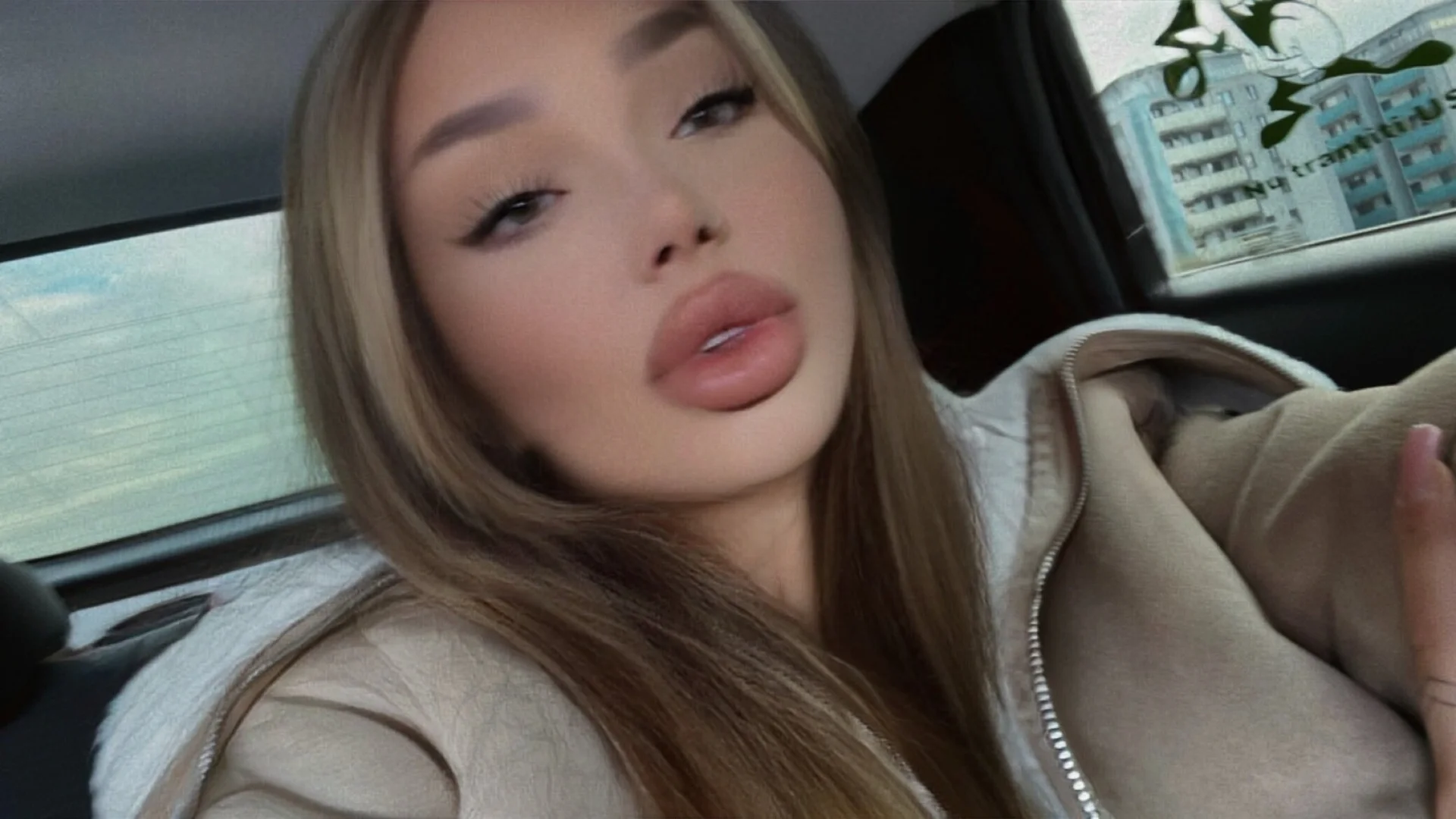 XXX Porn Photo of Nude AnnaMaee 18