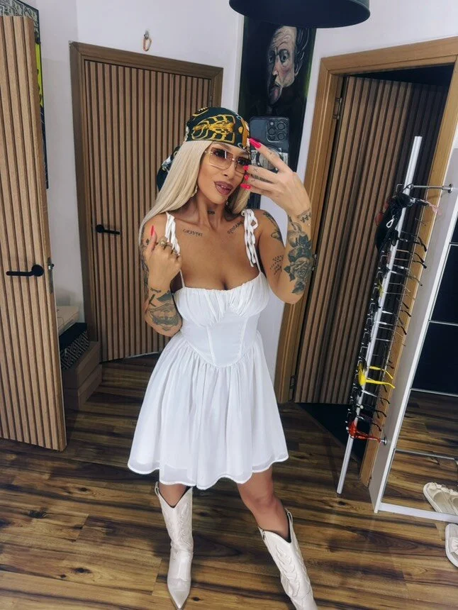 XXX Porn Photo of Nude spicyxmilf 6