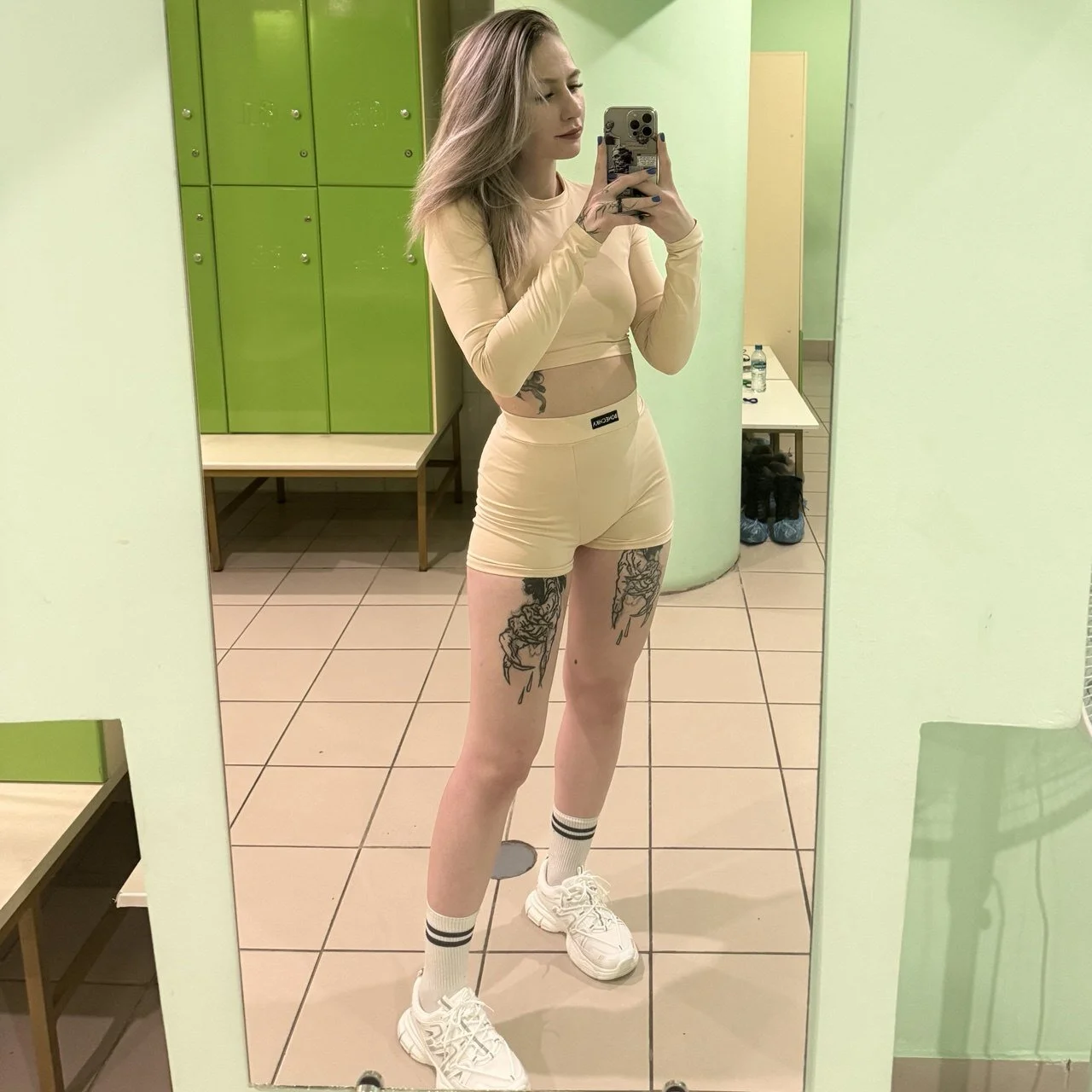 XXX Porn Photo of Nude BlondeBun 17