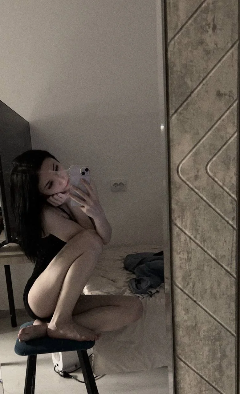 XXX Porn Photo of Nude MilliMouse 10