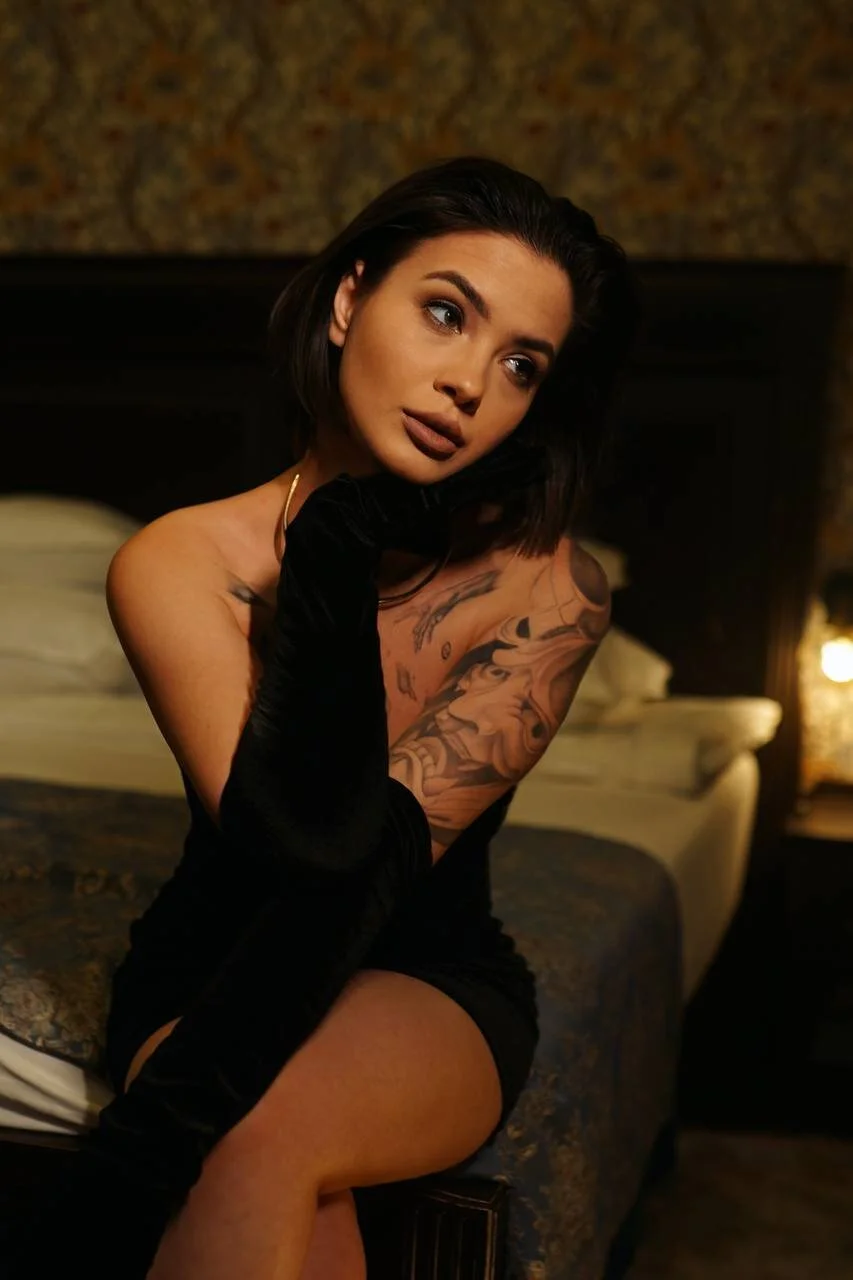 XXX Porn Photo of Nude Just_Scarlet_ 35