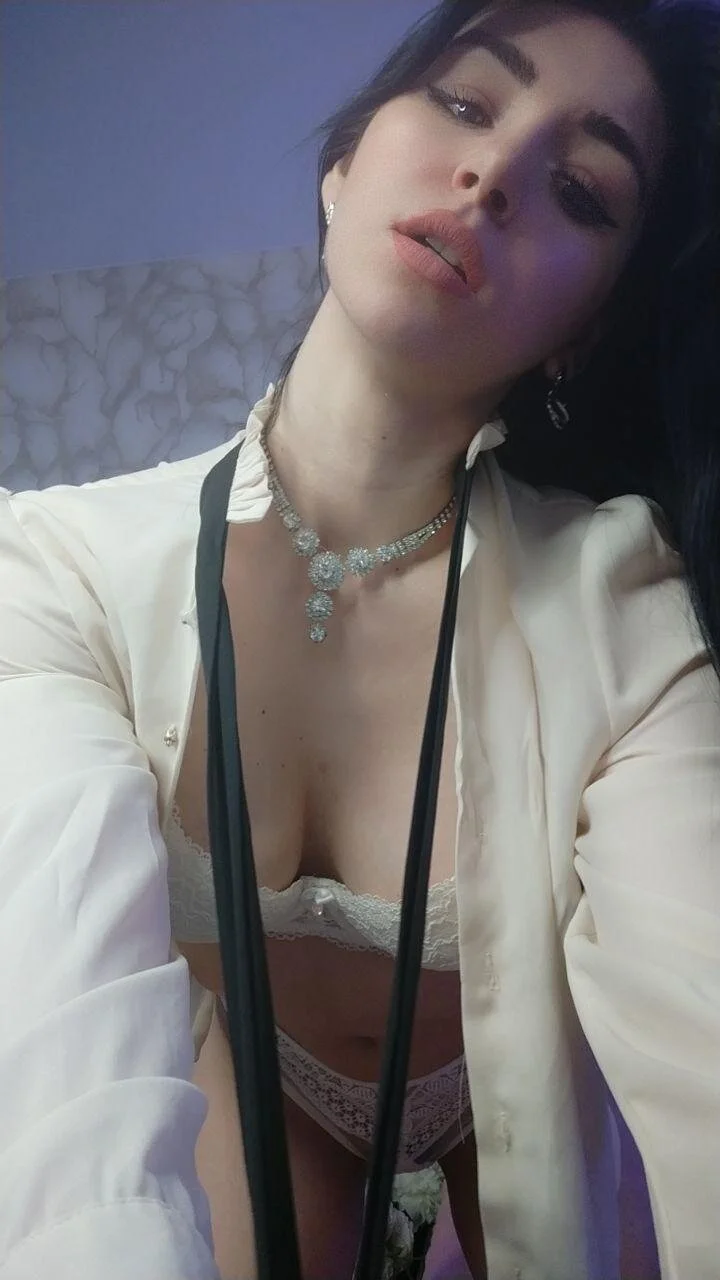 XXX Porn Photo of Nude EmilyCandyy 4