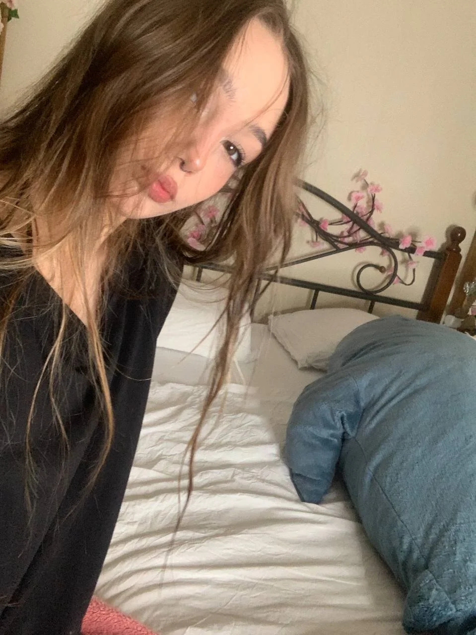 XXX Porn Photo of Nude HoneyComfy 39