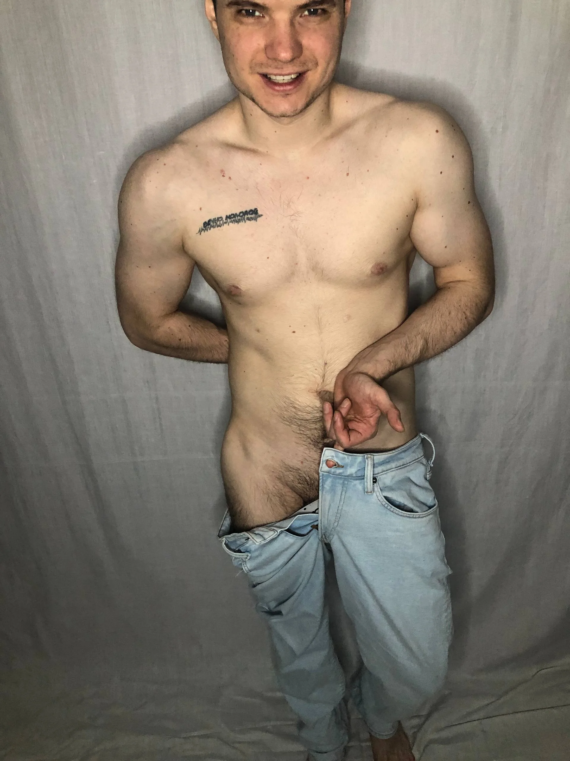 XXX Porn Photo of Nude LoveMike1 1