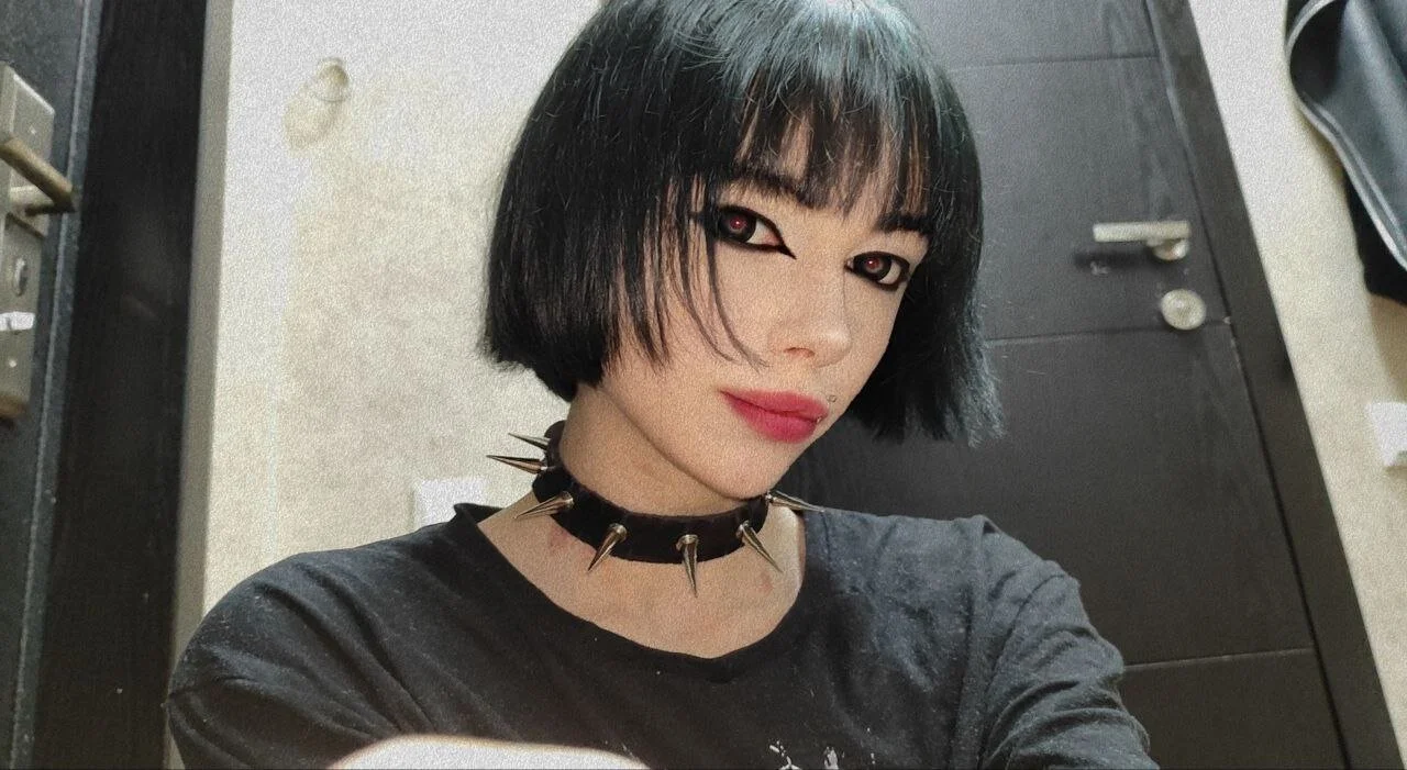 XXX Porn Photo of Nude GraypacLive 24
