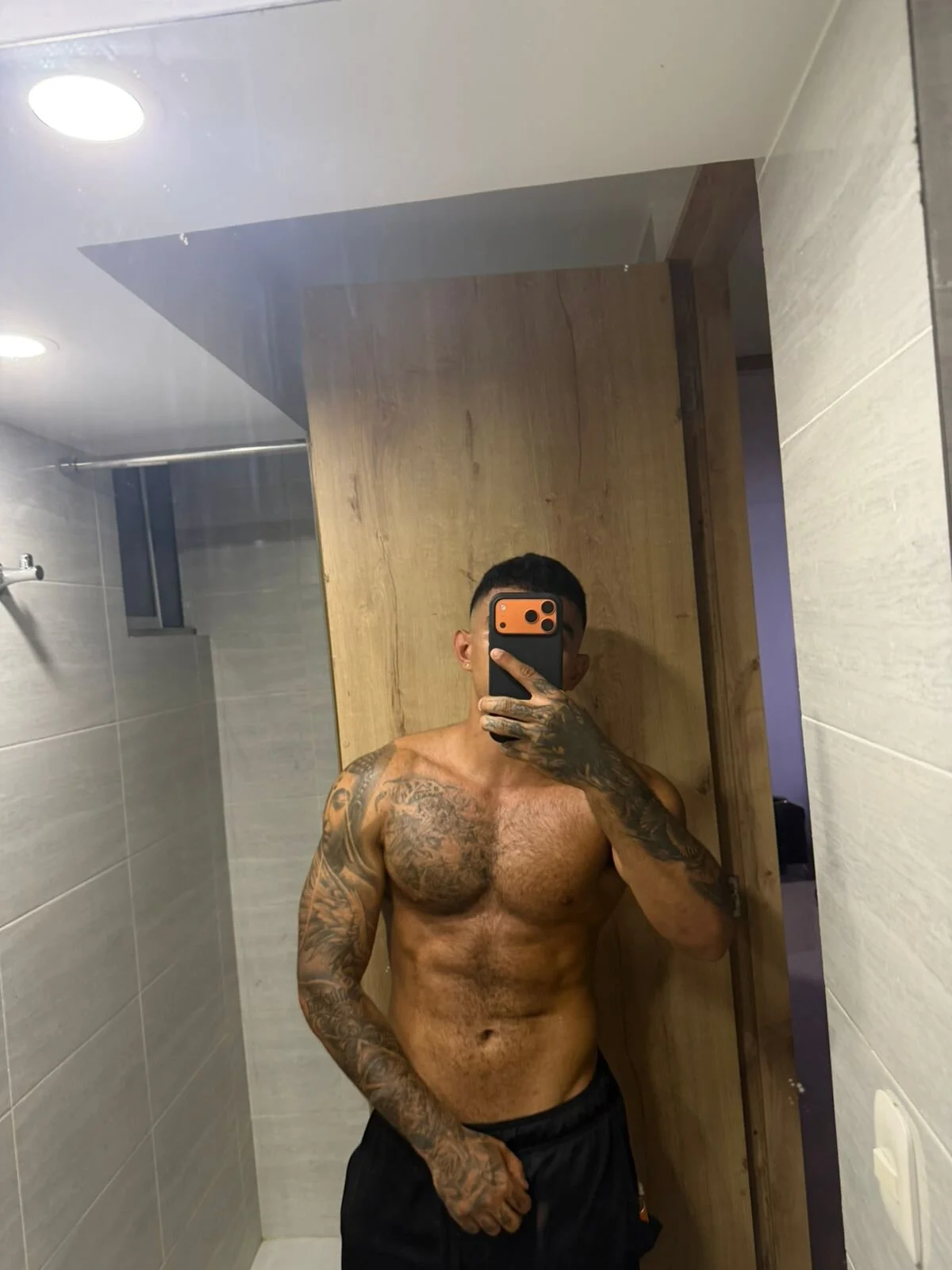 XXX Porn Photo of Nude Andrewadamsx 13