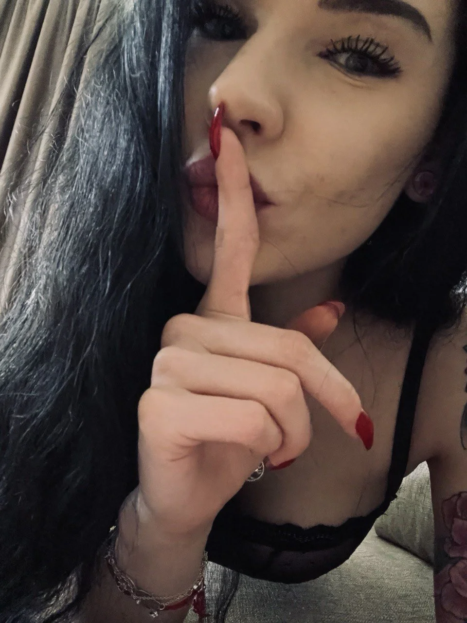 XXX Porn Photo of Nude show_must_goon_ 1