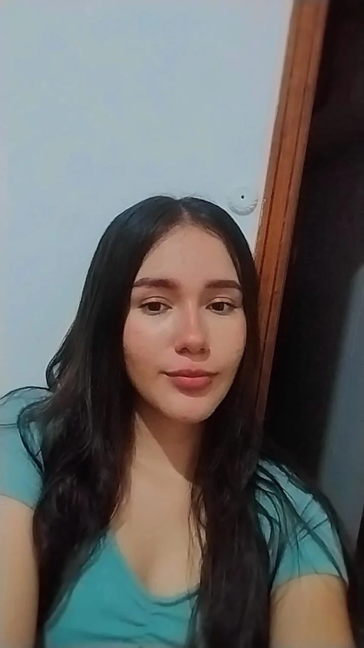 XXX Porn Photo of Nude miley_blue_ 10