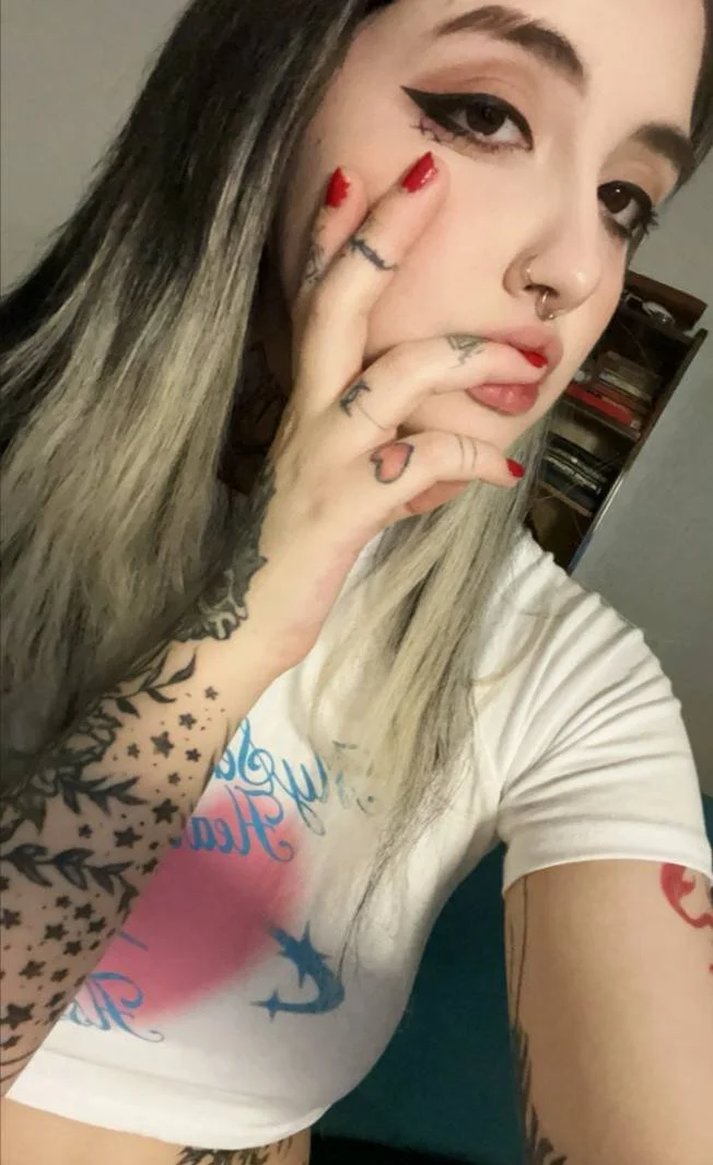 XXX Porn Photo of Nude Rin_Tozier 5