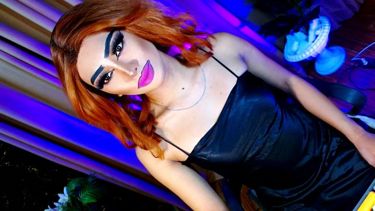 XXX Porn Photo of Nude HOLLYWOOD_QUEEN_88 6