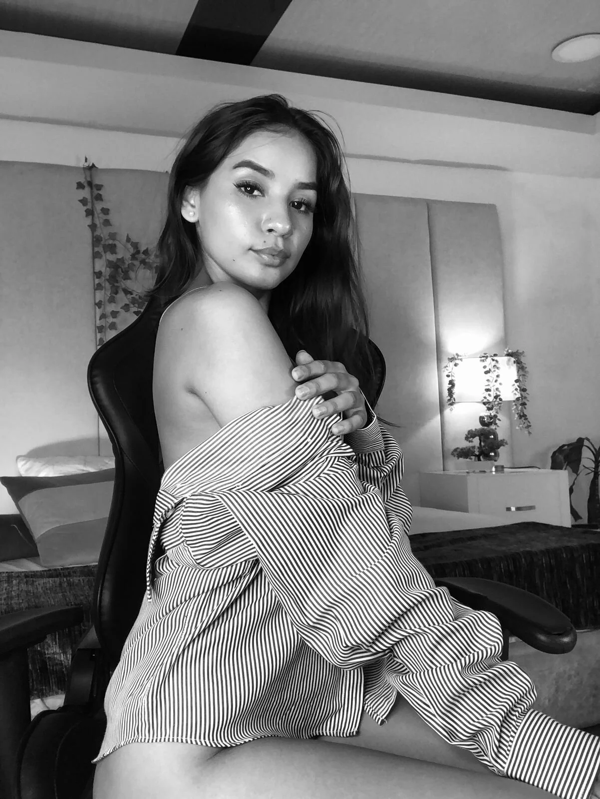 XXX Porn Photo of Nude mia_rousse25 62