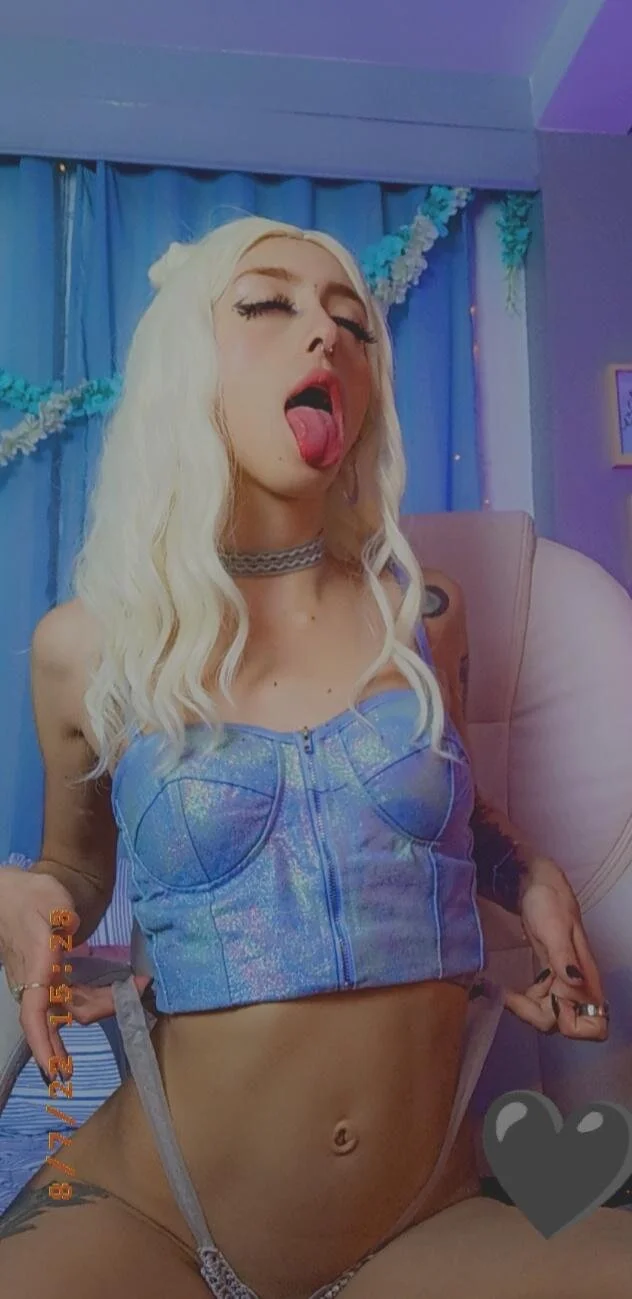 XXX Porn Photo of Nude alisseallie 34