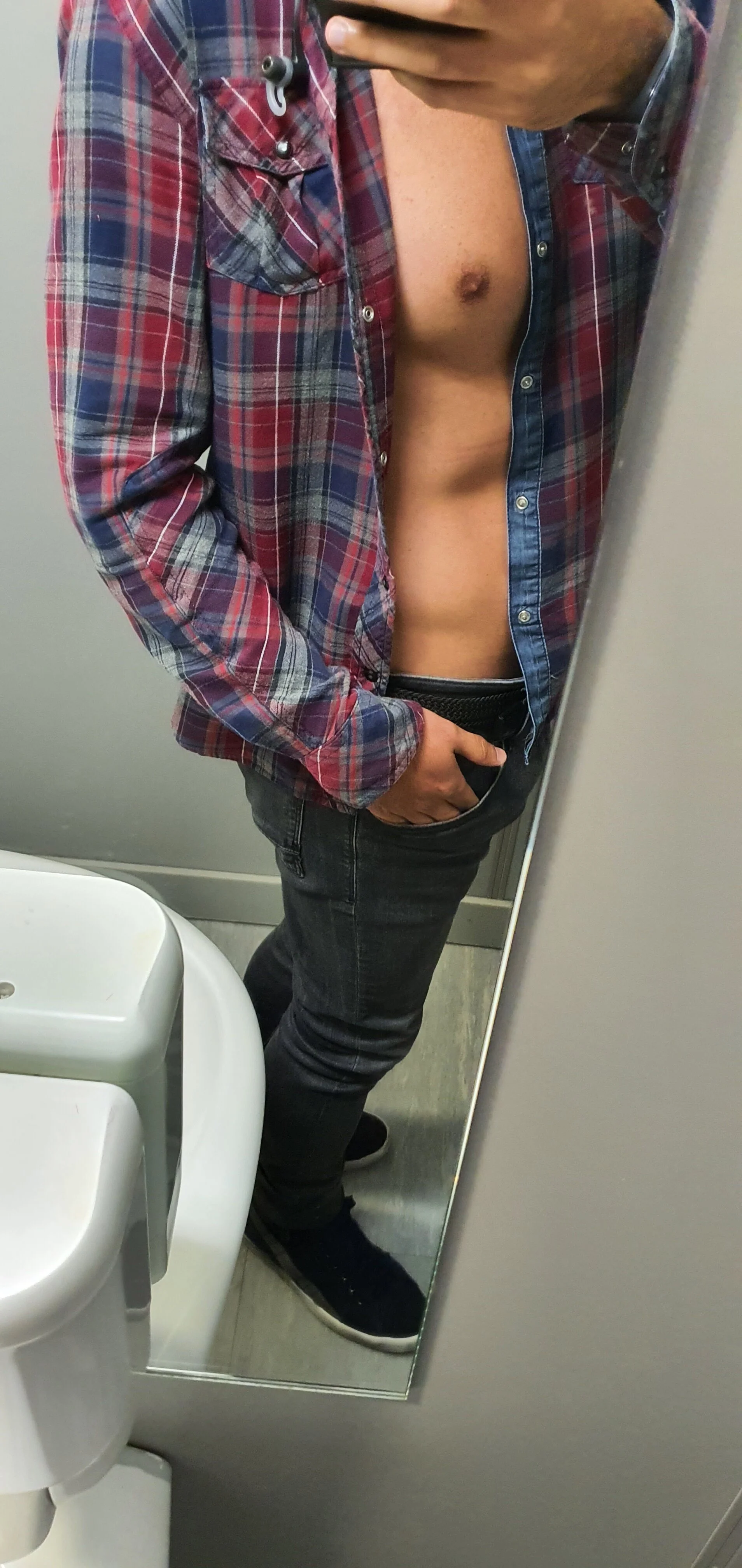 XXX Porn Photo of Nude _MrPrecum_ 2