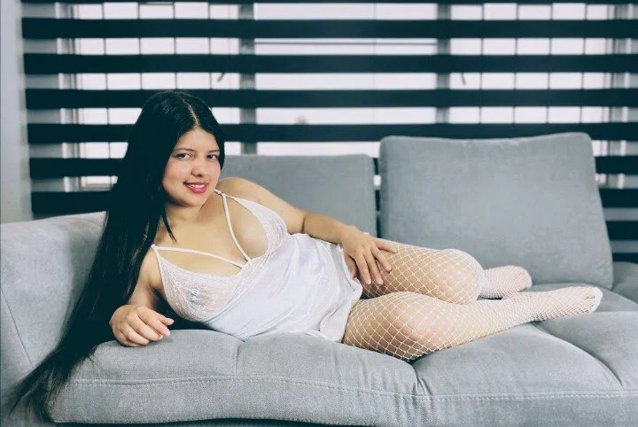 XXX Porn Photo of Nude EmilyMIlkAnal 8