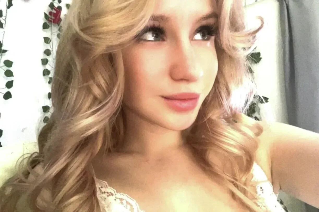 XXX Porn Photo of Nude MiaHoking 15