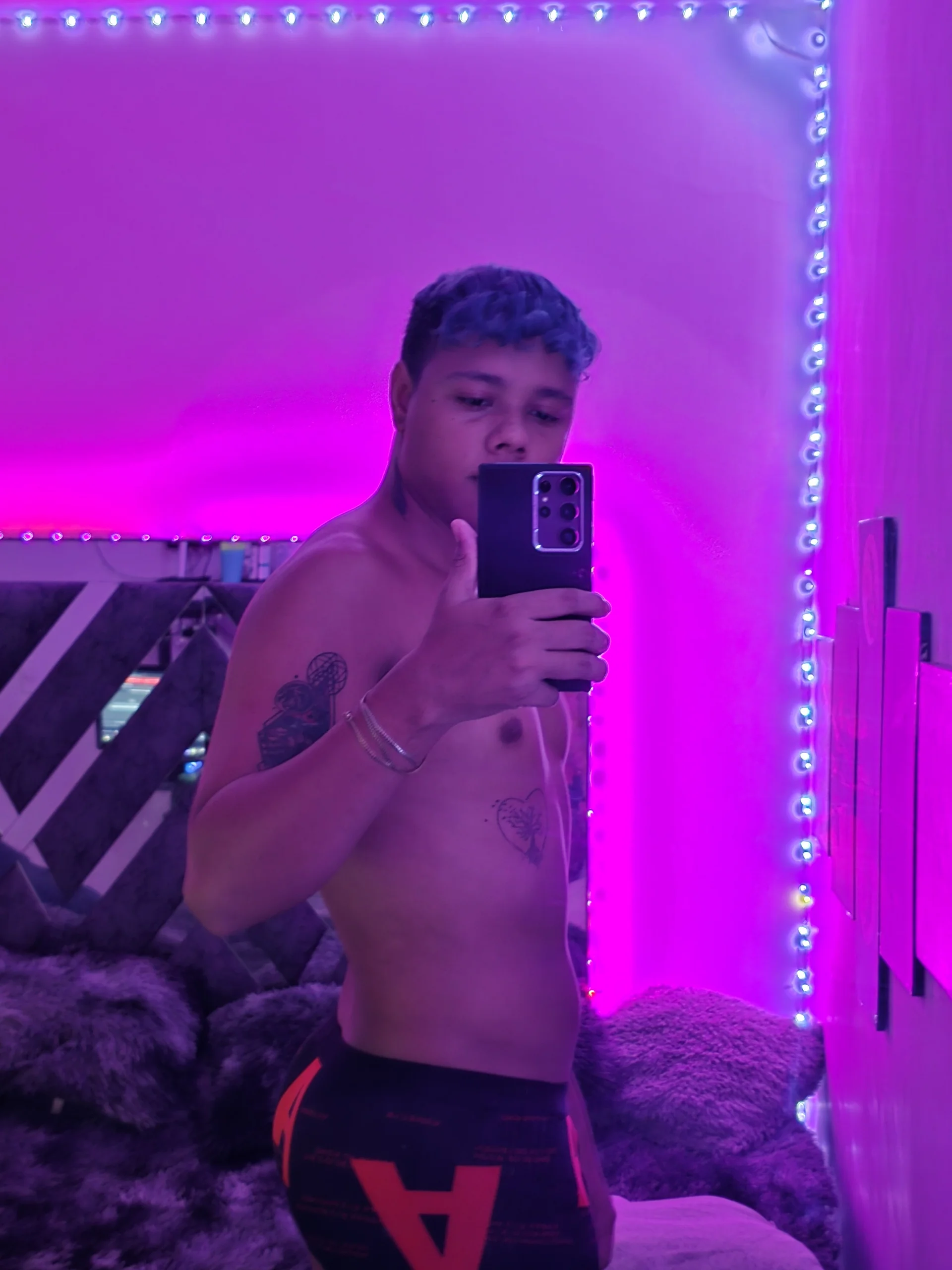 XXX Porn Photo of Nude Robertmiller21 2
