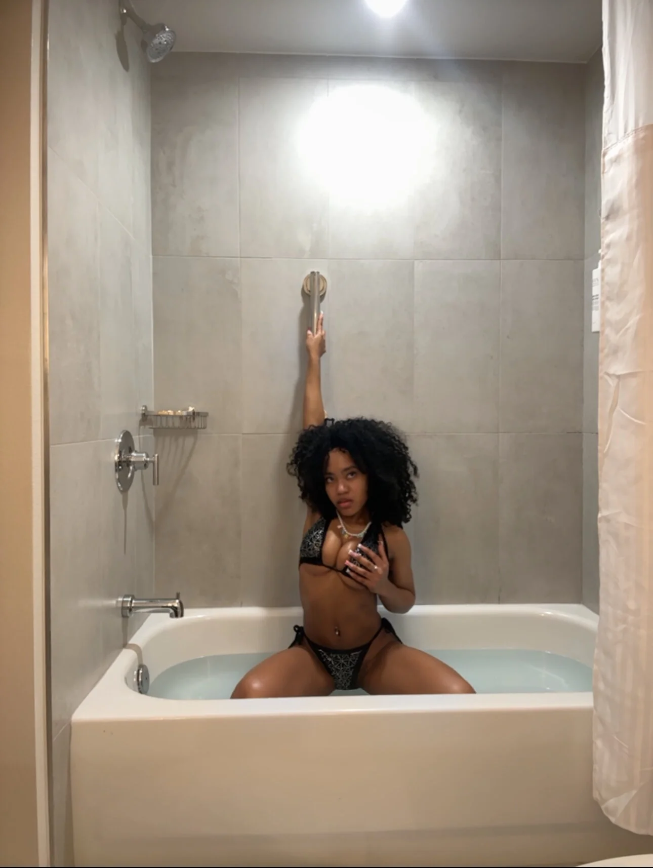 XXX Porn Photo of Nude lifeoftt_19xx 683