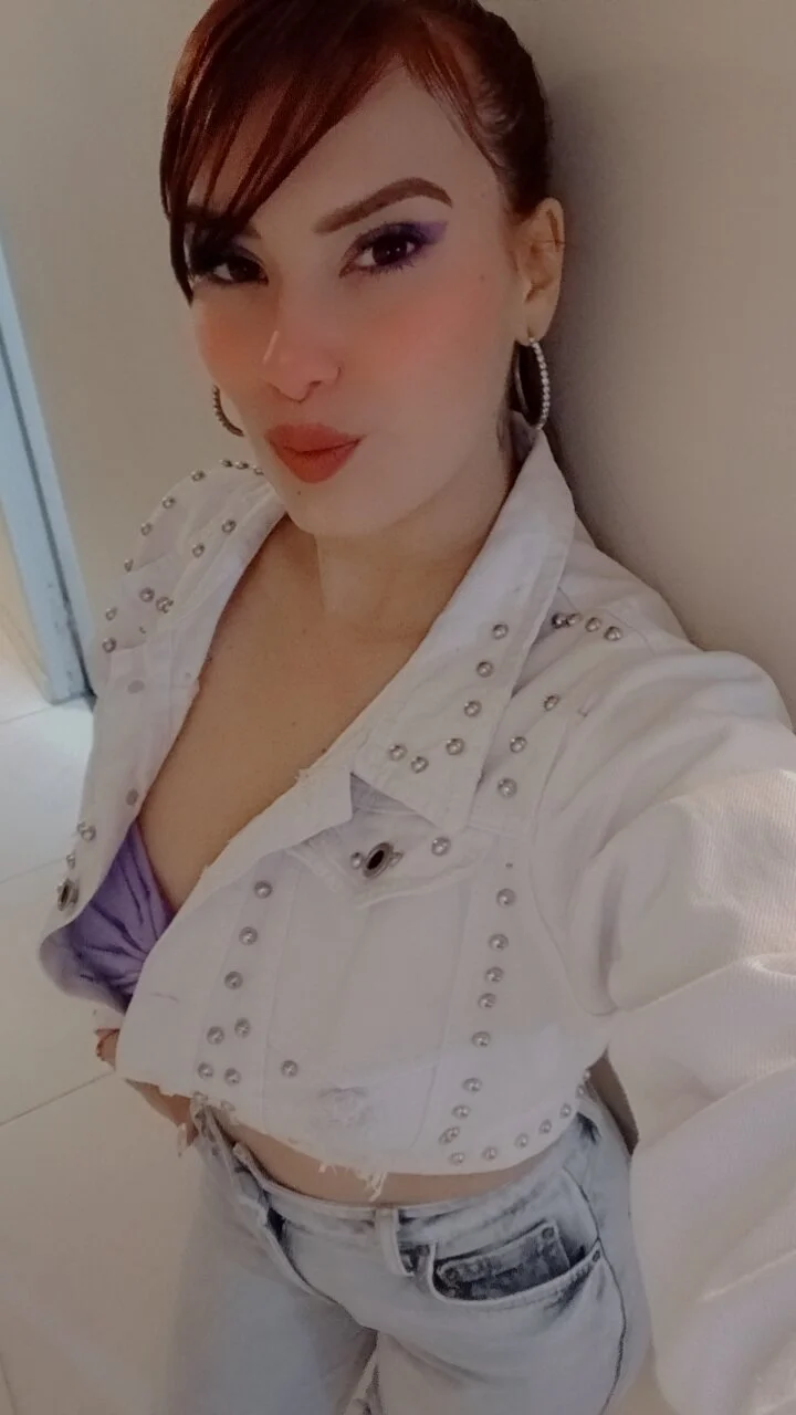 XXX Porn Photo of Nude LucianaTomson 46