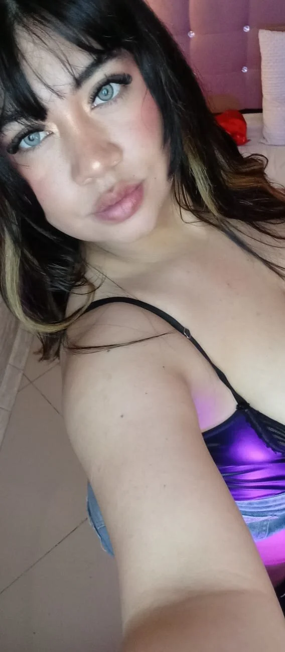 XXX Porn Photo of Nude alice__tylor 127