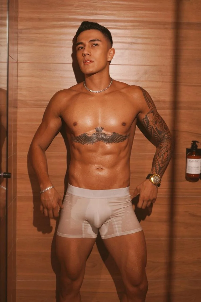 XXX Porn Photo of Nude Aron_Bolt 29