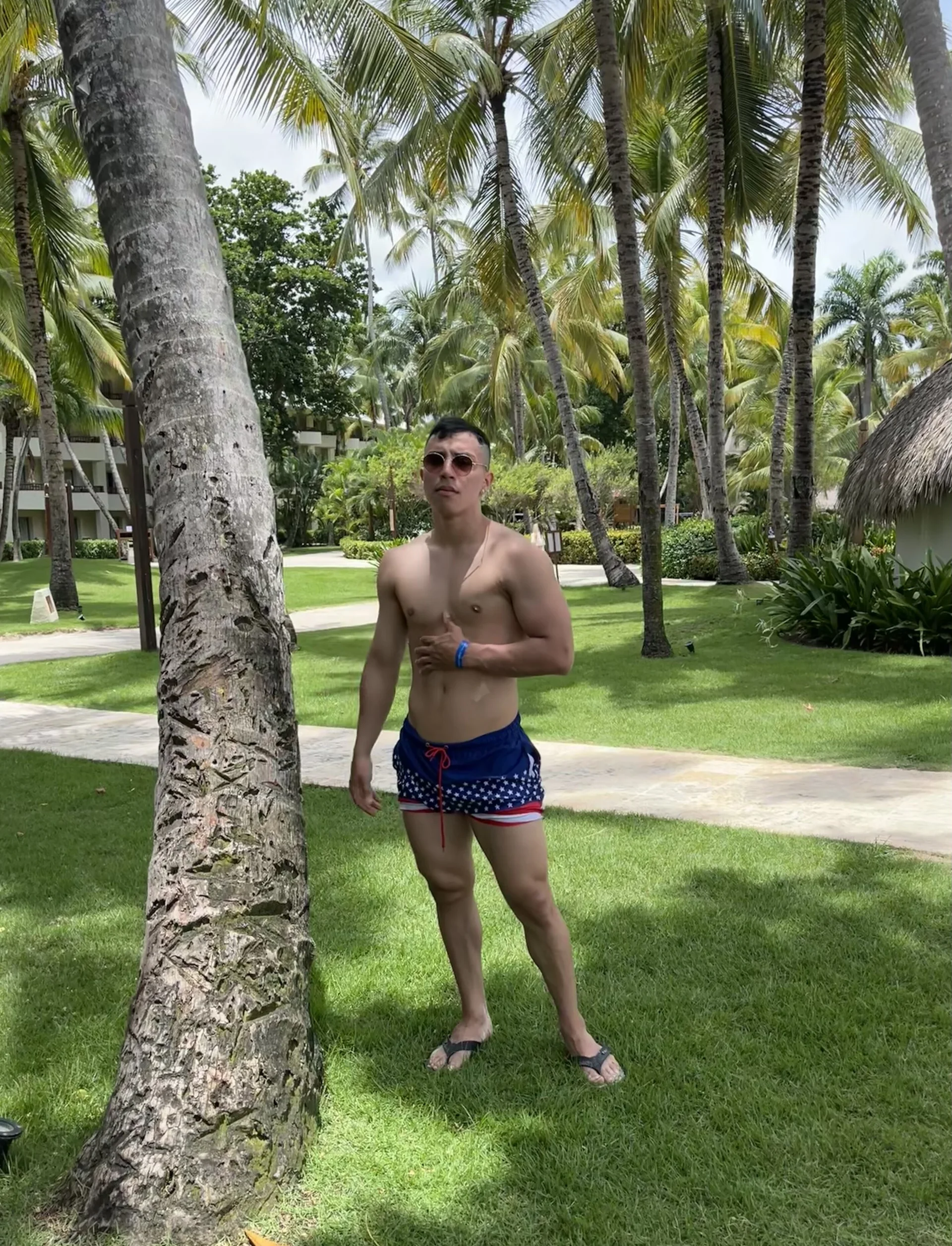 XXX Porn Photo of Nude ThomsEvery_ 8